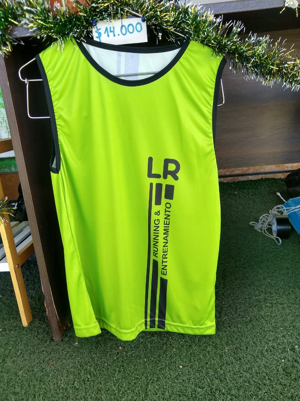 imagen-musculosa-verde